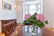 Pron�jem bytu 3+kk se dv�ma balk�ny v kr�sn�m dom� u Riegrov�ch sad�.