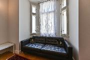 Pron�jem bytu 3+kk se dv�ma balk�ny v kr�sn�m dom� u Riegrov�ch sad�.