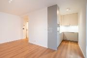 Pron�jem luxusn�ho bytu 1+KK v novostavb� v Kobylis�ch, ul. Pakom��ick�.