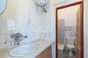 Pron�jem nebytov�ho prostoru cca 180 m2, 5 min. od stanice metra And�l/Na Kn�ec�.