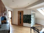 Pronájem podkrovního bytu 2+kk, 71 m2 s komorou,  Praha 8 - Libeň, ul.Primátorská