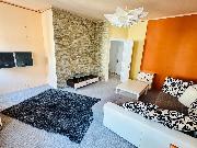 Pron�jem prostorn�ho bytu 4+1, 112 m? se sklepem a balk�nem, ul. Rusk� � Mari�nsk� L�zn�