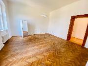Pronjem prostornho bytu po rekonstrukci,  3+1,1.P, 90 m2, parkovn, Lesn ulice  Marinsk Lzn
