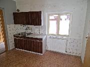 Pron�jem RD 120 m2, 2 x byt 60 m2, na pozemku 487 m2, P�el�c, okr. Kladno
