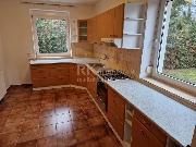 Pron�jem RD 156 m2, na pozemku 864 m2, Slan�, U Hv�zd�rny