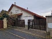 Pron�jem RD 156 m2, na pozemku 864 m2, Slan�, U Hv�zd�rny