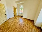 Pron�jem sv�tl�ho bytu 2+1 s komorou,  61m2, 3. patro ul. Rusk� - Mari�nsk� L�zn�