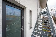Pron�jem sv�tl�ho modern�ho bytu 2+kk, 54 m2, Praha 15 - Hostiva� - ulice Stavovsk�