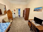 Pron�jem vybaven�ho pokoje s Wi-Fi, 15 m? � Anglick�, Mari�nsk� L�zn�