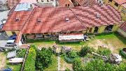 Rozmanit� nemovitost vhodn� k dobudov�n� v centru Bechyn�.