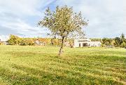 V�jime�n� stavebn� pozemek o rozloze 3 695 m? v obci Nekm�� � soukrom� a prostor p�r minut od Plzn�