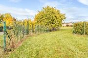 V�jime�n� stavebn� pozemek o rozloze 3 695 m? v obci Nekm�� � soukrom� a prostor p�r minut od Plzn�