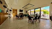 Nab�z�m k prodeji gastro provozuj�c� Fresh Bistro v nov� budov� Sokolovny v Praze 6 � Lysolaj�ch.