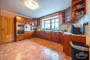 Prodej historick�ho statku s velk�m pozemkem 4339 m2, Bratkovice u Velvar, okr. Kladno