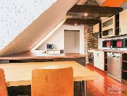 Prodej vesnick� staven�, rodinn� d�m na pozemku 3.168 m2, V�ska, m�stys Vysok� Chlumec, P��bram