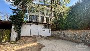 Pronjem 1+kk, 40 m?  Luxusn dm se zahradou, baznem a vhledem, Praha  Barrandov