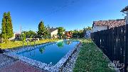 Rodinn� d�m, 210 m? na pozemku 577 m?, baz�n, Jilov� u Prahy