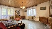 Rodinn dm 230 m2 o dispozici 2x bytov jednotka s gar na pozemku 740 m?