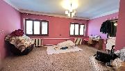 Rodinn dm 230 m2 o dispozici 2x bytov jednotka s gar na pozemku 740 m?