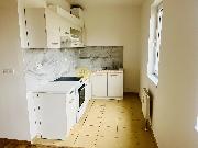 Pron�jem 2+kk s terasou a parkovac�m m�stem