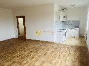 Pron�jem 2+kk s terasou a parkovac�m m�stem