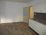 Pron�jem bytu 1+1 po kompletn� rekonstrukci, parkovac� m�sto v cen�, centrum
