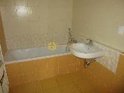 Pron�jem bytu 2+kk s terasou, Svobodn� Dvory, parkovac� m�sto