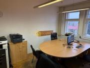 Pron�jem kancel��sk�ch prostor, centrum HK