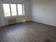 Pron�jem kr�sn�ho bytu 2+1 /53m2/ po rekonstrukci v centru Hradce Kr�lov�