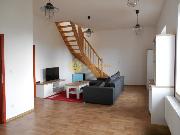 Pron�jem kr�sn�ho velk�ho bytu 4+KK /160m2/ v RD v Mal�ovic�ch v Hradci Kr�lov�