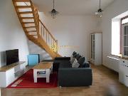 Pron�jem kr�sn�ho velk�ho bytu 4+KK /160m2/ v RD v Mal�ovic�ch v Hradci Kr�lov�