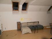Pron�jem p�kn�ho bytu 1+KK /35m2/ v klidn� ��sti Hradce Kr�lov�