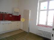 Pron�jem p�kn�ho, prostorn�ho bytu 2+1 /75m2/ v centru Hradce Kr�lov�