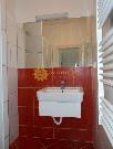 Pron�jem p�kn�ho, prostorn�ho bytu 2+1 /75m2/ v centru Hradce Kr�lov�