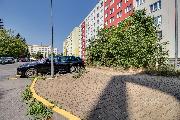 Prodej bytu 1+kk, 39,3 m² s gar�ov�m st�n�m a sklepem, Praha 9 � Let�any, ul. T�ineck�.