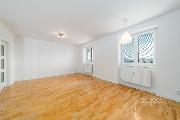 Prodej bytu 3+kk/sklep, 74+2,5 m2 v ulici Loudova, Praha 3 � �i�kov.