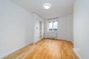 Prodej bytu 3+kk/sklep, 74+2,5 m2 v ulici Loudova, Praha 3 � �i�kov.