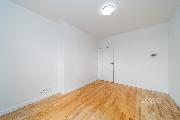 Prodej bytu 3+kk/sklep, 74+2,5 m2 v ulici Loudova, Praha 3 � �i�kov.