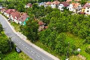 Prodej stavebn�ho pozemku s rodinn�m domem k rekonstrukci � Sehradice, okres Zl�n.