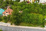 Prodej stavebn�ho pozemku s rodinn�m domem k rekonstrukci � Sehradice, okres Zl�n.