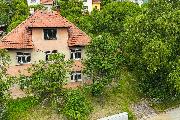 Prodej stavebn�ho pozemku s rodinn�m domem k rekonstrukci � Sehradice, okres Zl�n.
