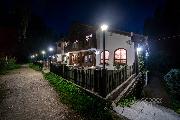 Prodej v�jime�n� historick� stavby 1 150 m² s pozemkem 2 217 m² u rybn�ka Jiv�k � 36 minut od Prahy