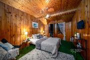 Prodej v�jime�n� historick� stavby 1 150 m² s pozemkem 2 217 m² u rybn�ka Jiv�k � 36 minut od Prahy