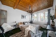 Prodej v�jime�n� historick� stavby 1 150 m² s pozemkem 2 217 m² u rybn�ka Jiv�k � 36 minut od Prahy