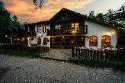 Prodej v�jime�n� historick� stavby 1 150 m² s pozemkem 2 217 m² u rybn�ka Jiv�k � 36 minut od Prahy