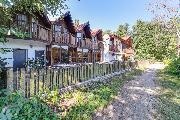 Prodej v�jime�n� historick� stavby 1 150 m² s pozemkem 2 217 m² u rybn�ka Jiv�k � 36 minut od Prahy
