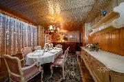 Prodej v�jime�n� historick� stavby 1 150 m² s pozemkem 2 217 m² u rybn�ka Jiv�k � 36 minut od Prahy