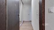 Pron�jem bytu 1+kk s balkonem a gar�ov�m st�n�m v ulici �ternovsk�, Praha 4 - Chodov.