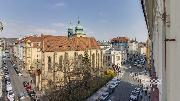 Pron�jem bytu 2+1 s balkonem v centru Prahy. 