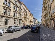 Pron�jem bytu 2+kk, ulice Mojm�rova, Praha 4 - Nusle. 